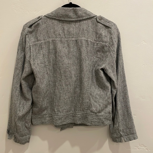 Loft Jacket - Picture 2 of 6